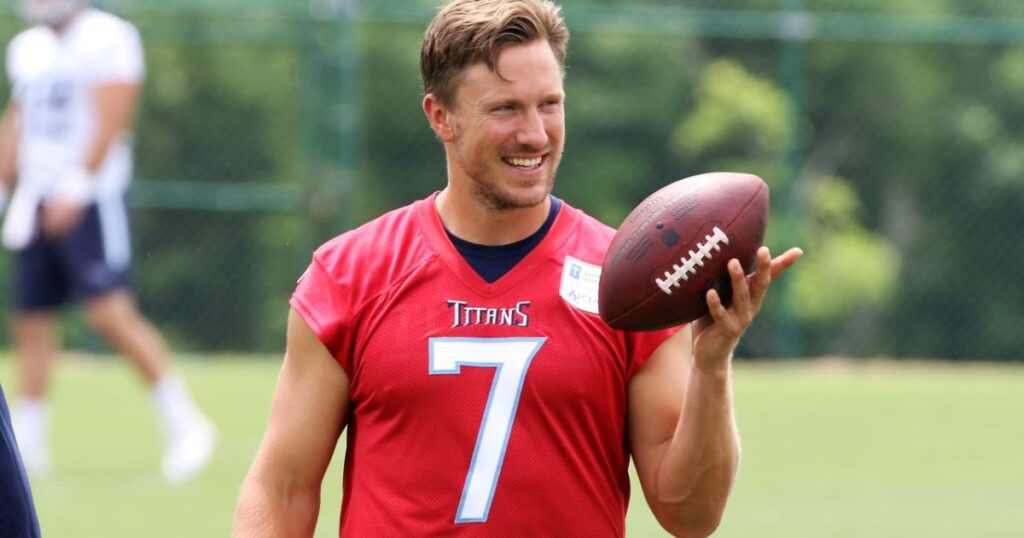 Blaine Gabbert Bio