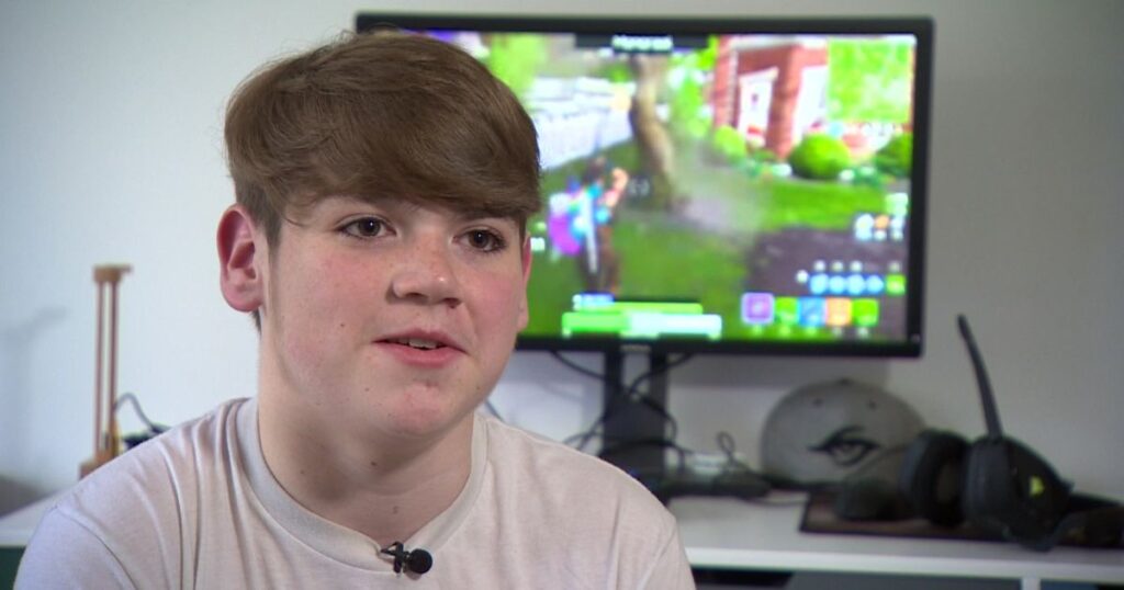 Mongraal Biography